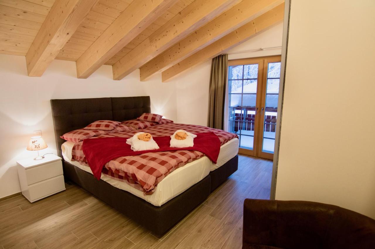 Element Chalets Zermatt Bagian luar foto